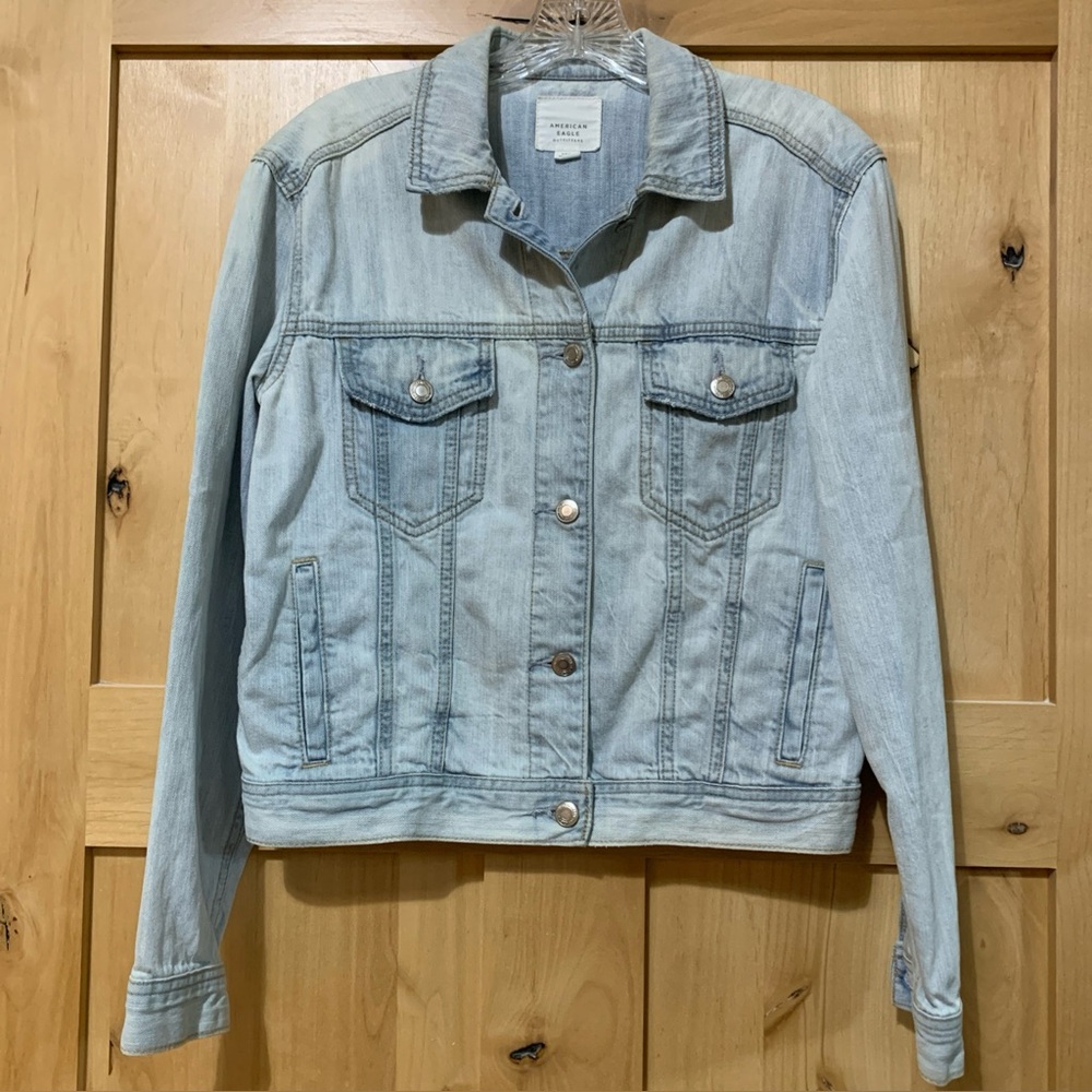 American Eagle Women Blue Denim Jean Jacket Buttons Trucker Light Wash Size S
